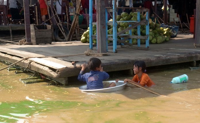 296 Kids Tonle Sap